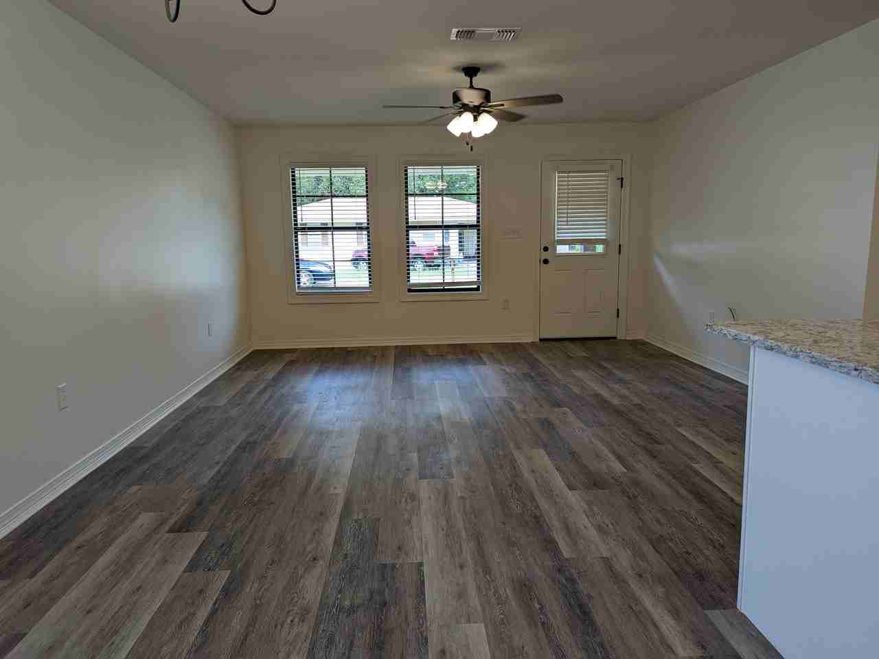 111 Williams St - Photo 7 of 24