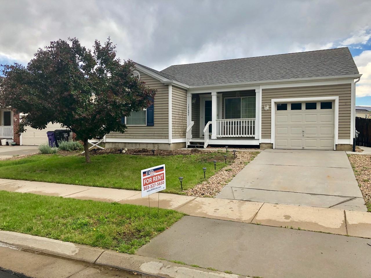 15605 E 51st Pl - Photo 2 of 25