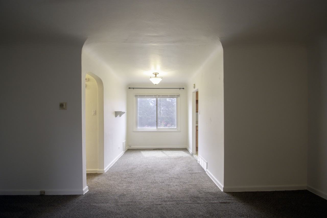 1125 Emporia St - Photo 7 of 13