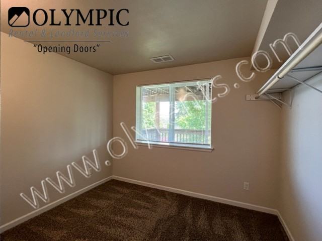 306 F St Sw - Photo 4 of 5