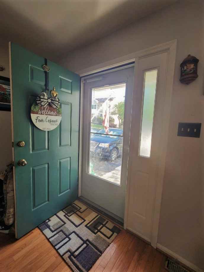 10610 Hunters Chase Ln - Photo 3 of 40