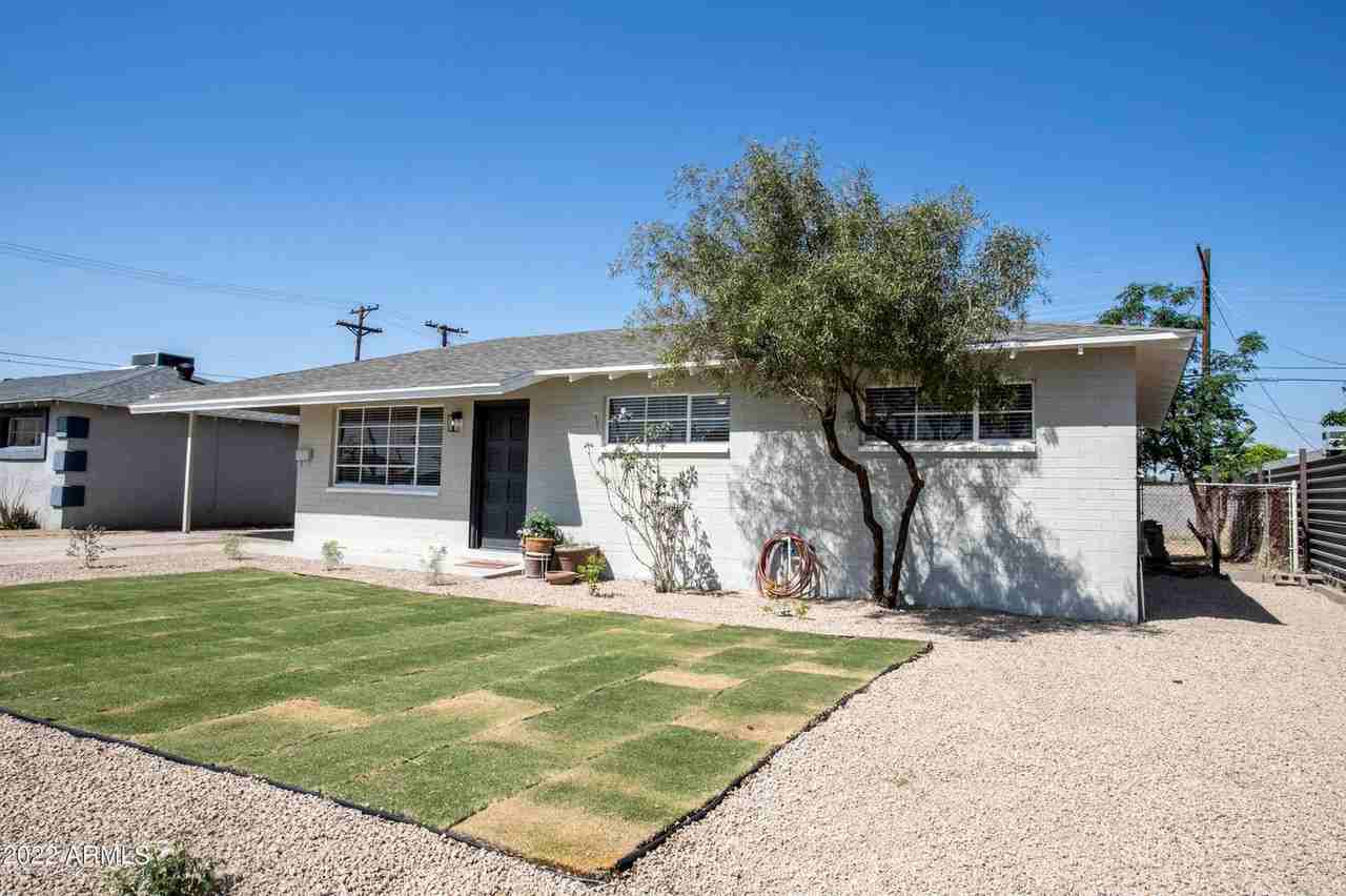 2310 N 39th Ln - Photo 2 of 16