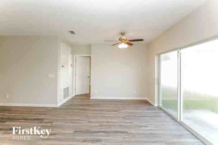 644 Black Eagle Dr - Photo 2 of 15