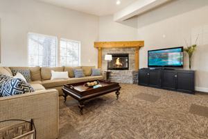 featured image of 4775 Summit Ridge Dr