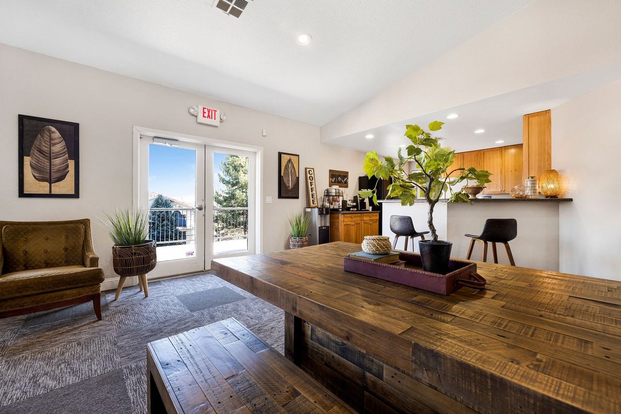 BOULDERS-RENO - Photo 4 of 19