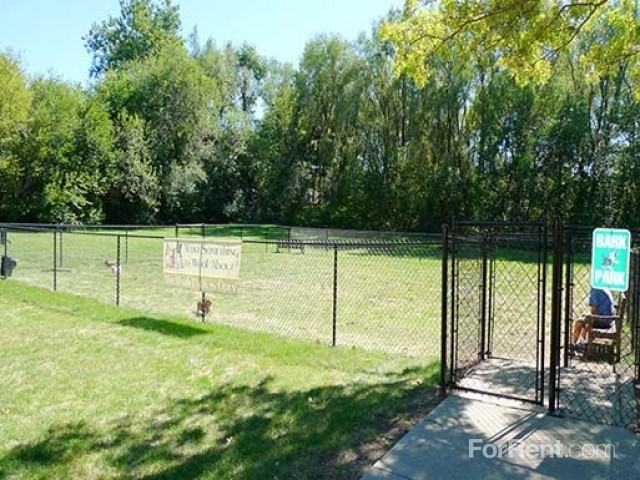 Wakonda Village - Photo 2 of 13
