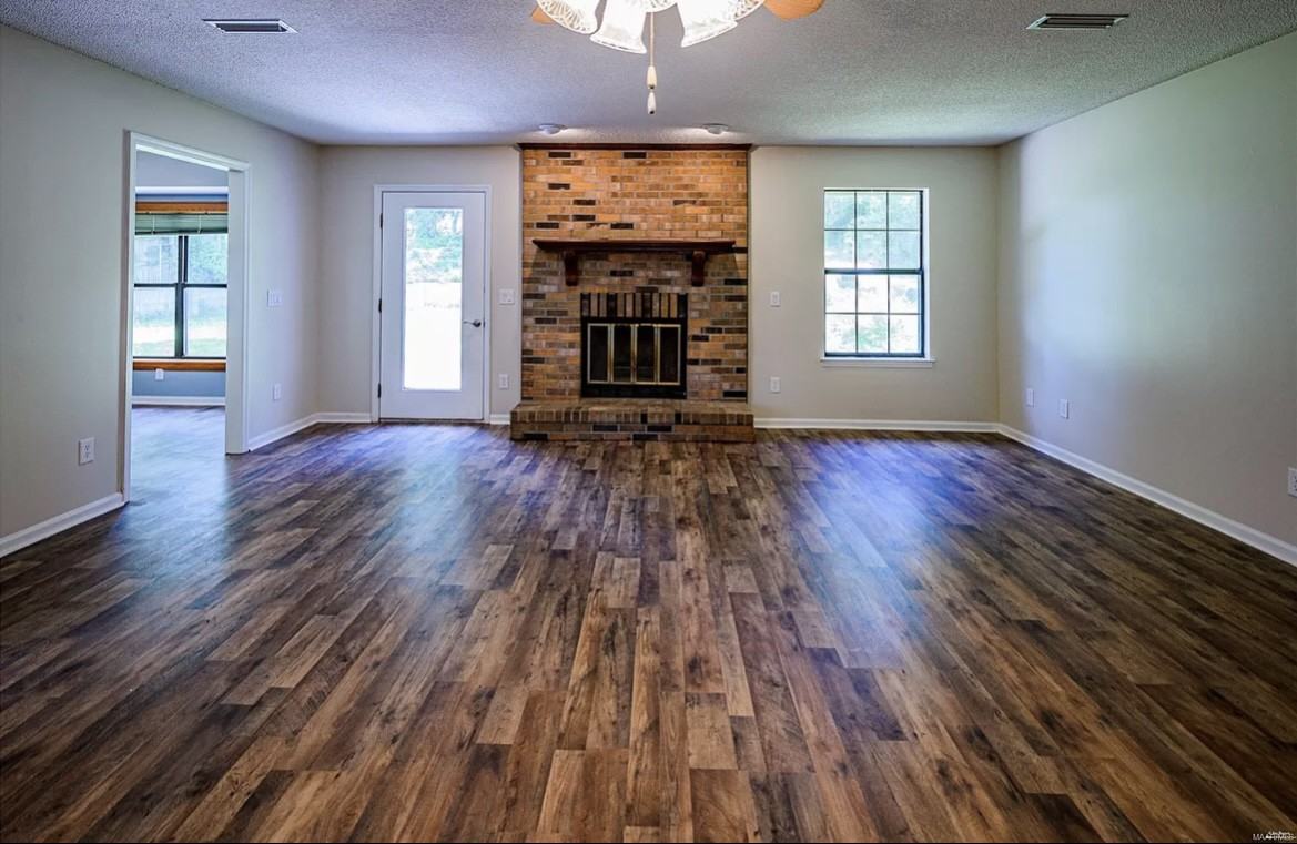103 Comanche Ct - Photo 2 of 23