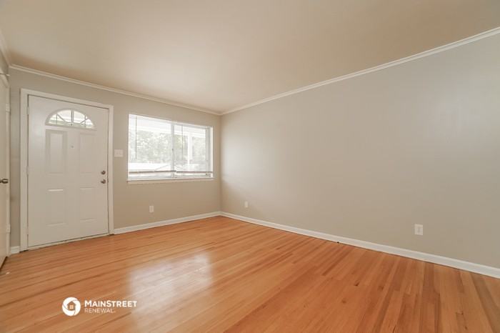 3727 Southland St - Photo 3 of 32