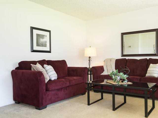 4302 W Hood Ave - Photo 6 of 11