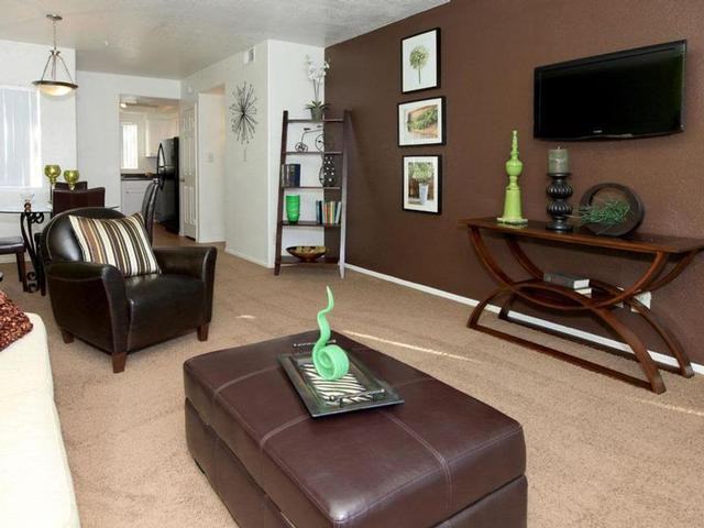 1300 W Warner Rd - Photo 7 of 50