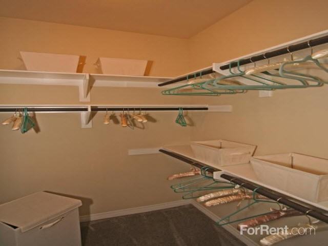 IMT Valley Village - Photo 3 of 16