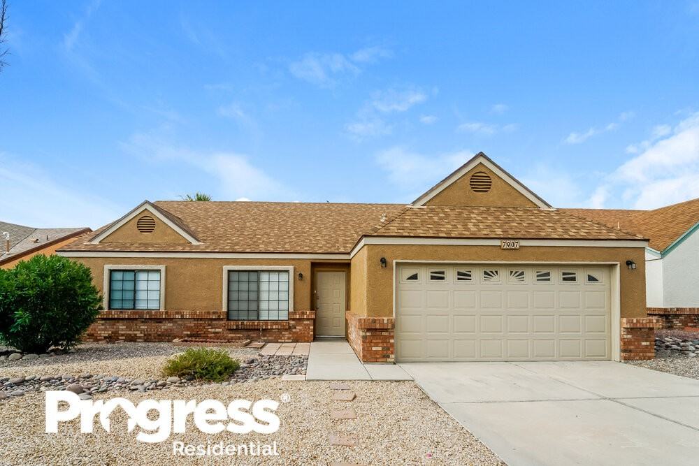 7907 N Roundstone Dr, Casas Adobes, AZ 85741 3 Bedroom House for 2,020