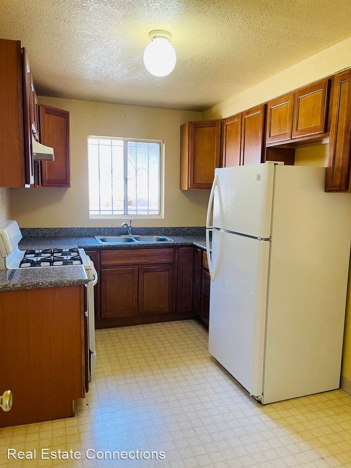 1307 Madera Ave - Photo 3 of 10