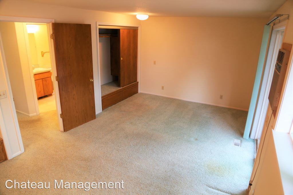 1821 NW Highland Dr. - Photo 3 of 11