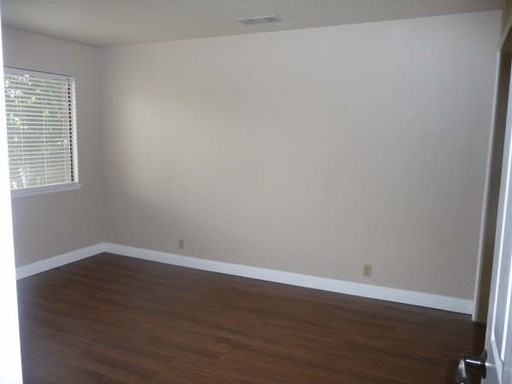 1729 Morningsun Dr - Photo 3 of 7