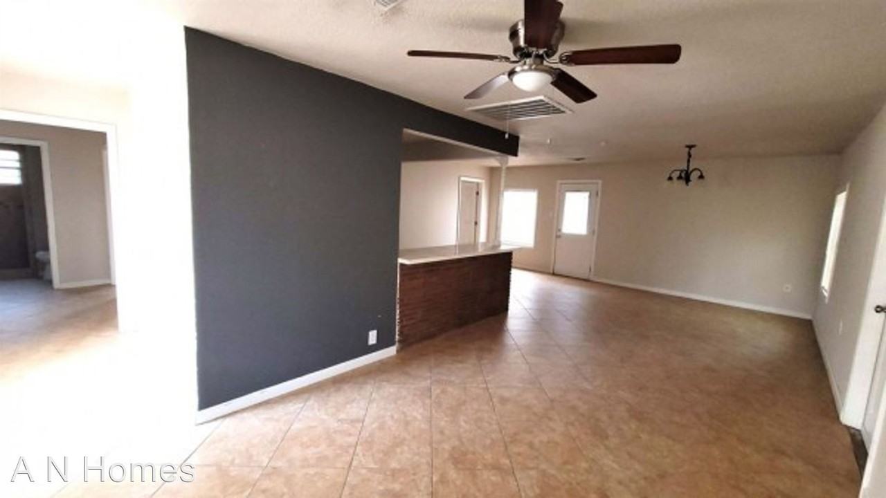 1305 Clifford St - Photo 2 of 8