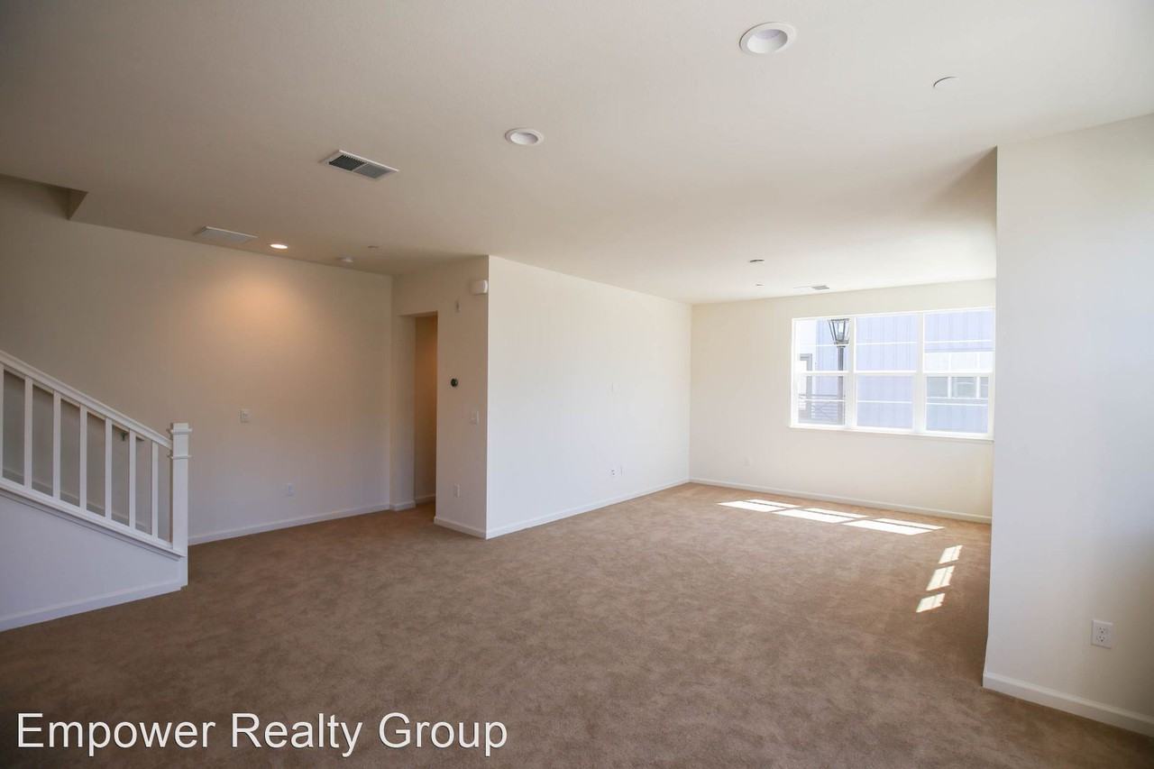 4067 Dobbins Loop - Photo 2 of 29