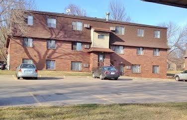 1649 Aber Ave - Photo 2 of 11