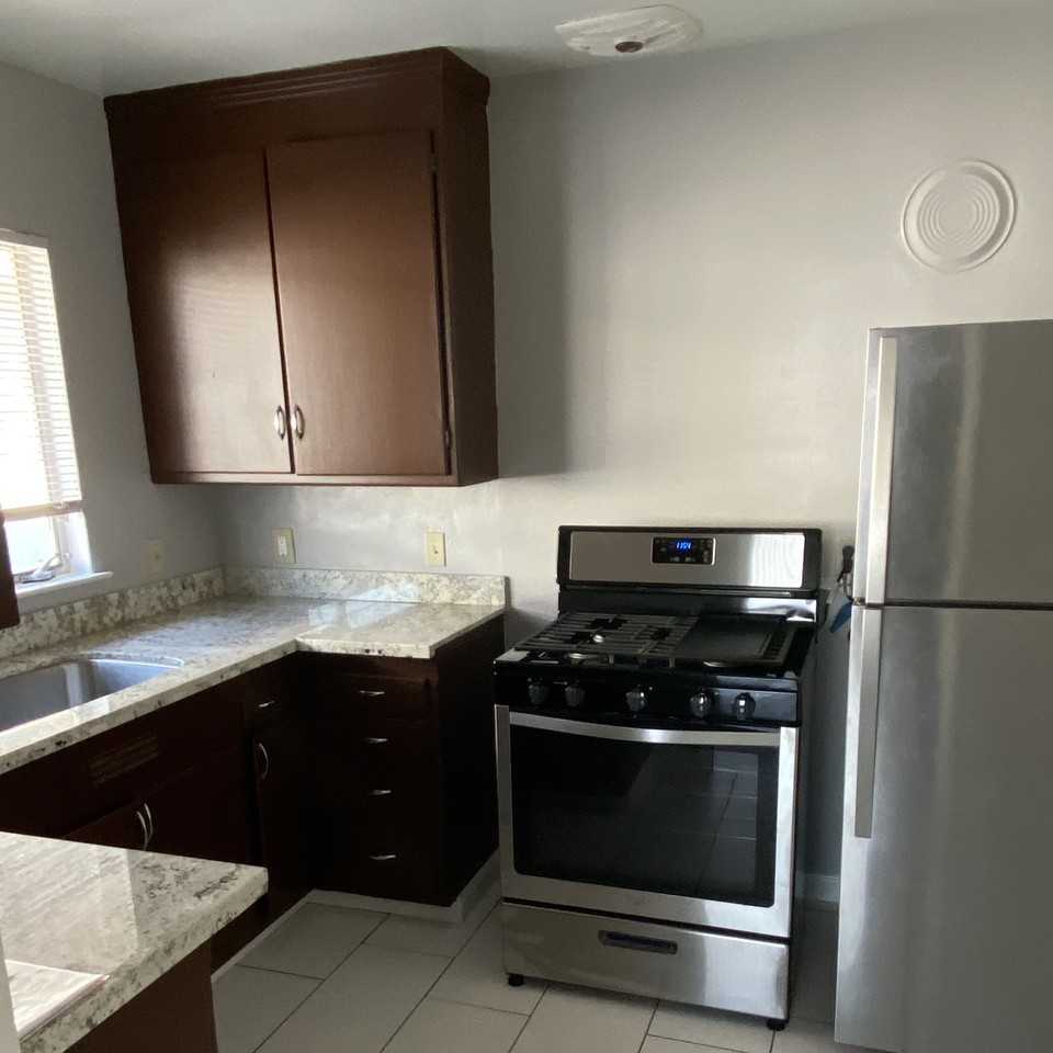 6518 Outlook Ave #4 - Photo 6 of 12