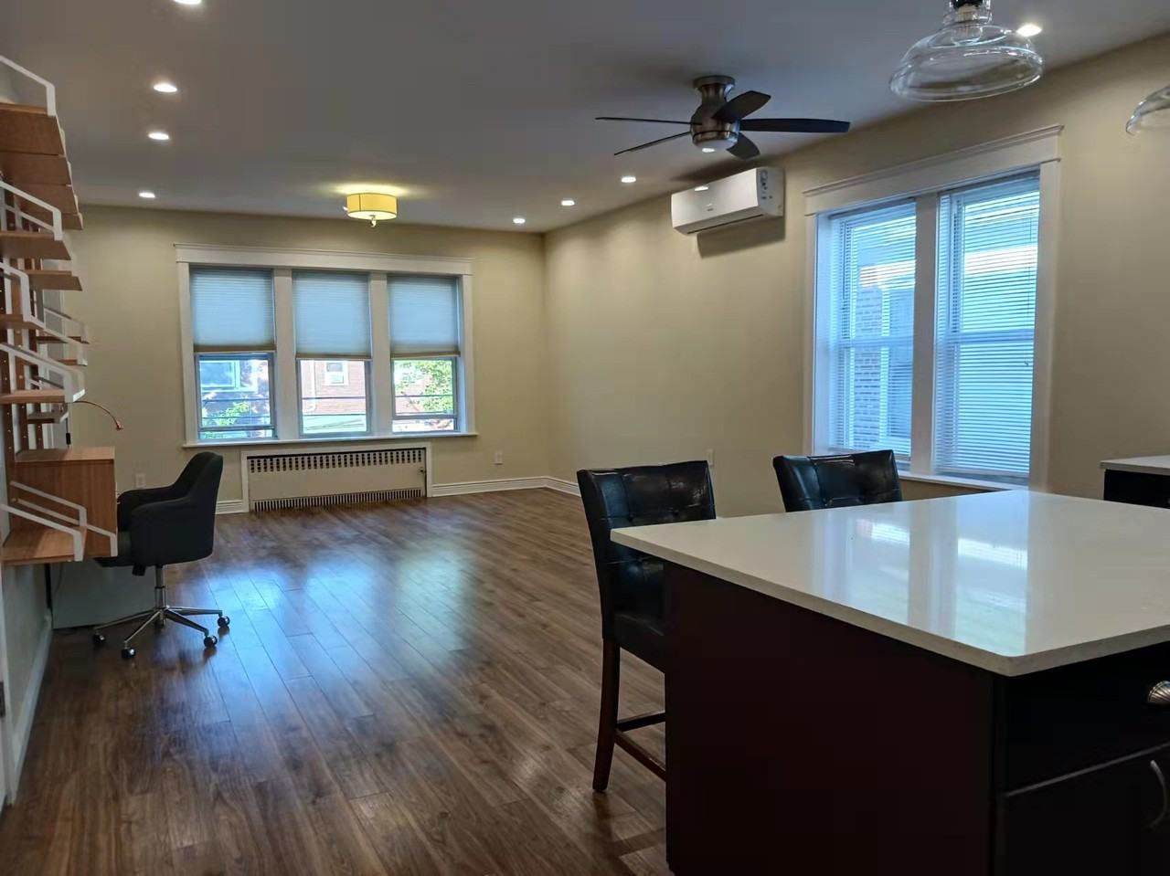 2030 East 27th Street 2f - Photo 3 of 13