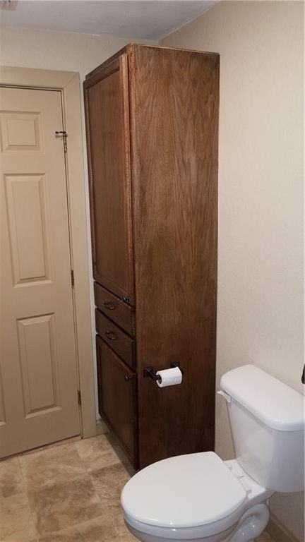 756 N Barton St - Photo 6 of 13