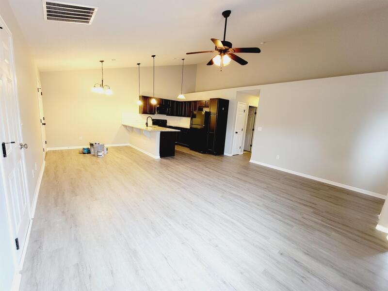 1318 N Curtis Ct - Photo 5 of 22