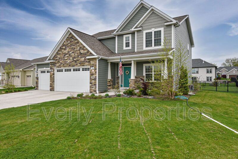 7858 Fredricksburg Ct - Photo 2 of 36