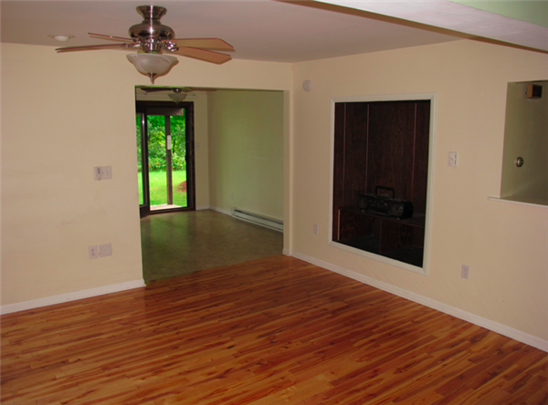 3336 W 16th St - Photo 2 of 5