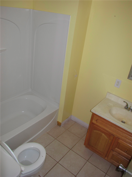 3336 W 16th St - Photo 3 of 5