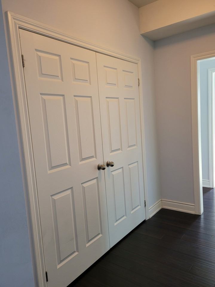 567 Athol Street East 3 - Photo 2 of 22