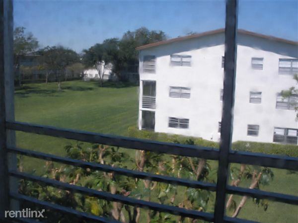 124 Mansfield C - Photo 3 of 10