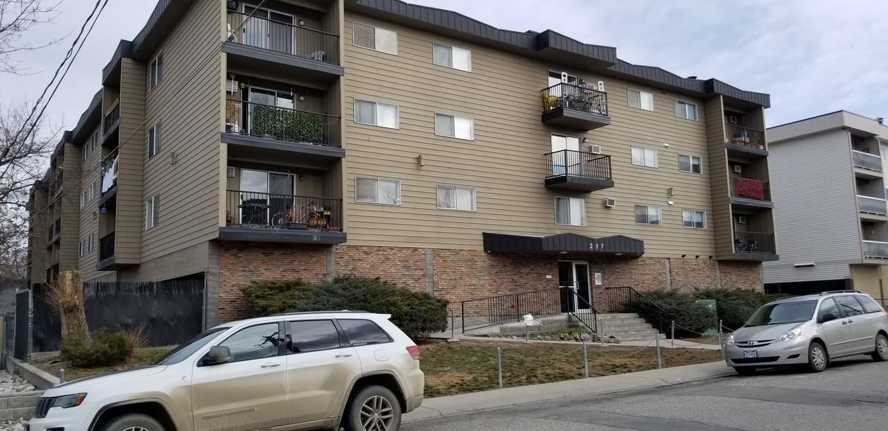 257 Scott Avenue - Photo 2 of 3