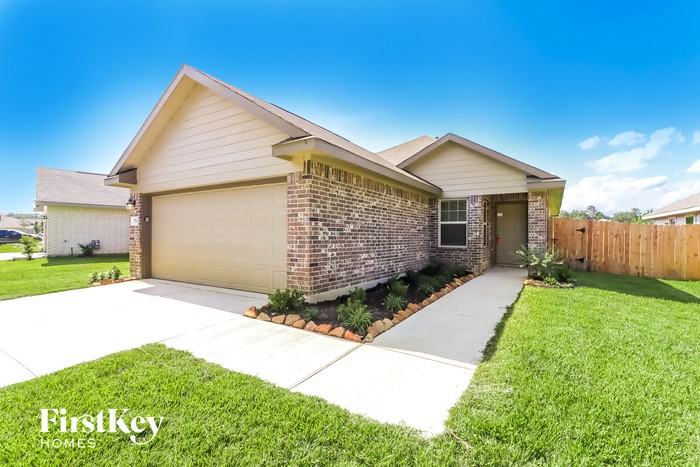 17567 Rosewood Manor Ln - Photo 2 of 15