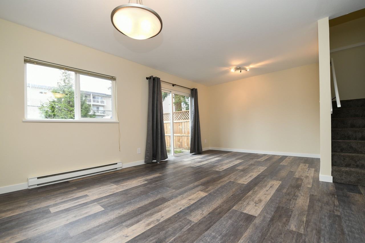 678 7 Avenue - Photo 2 of 20