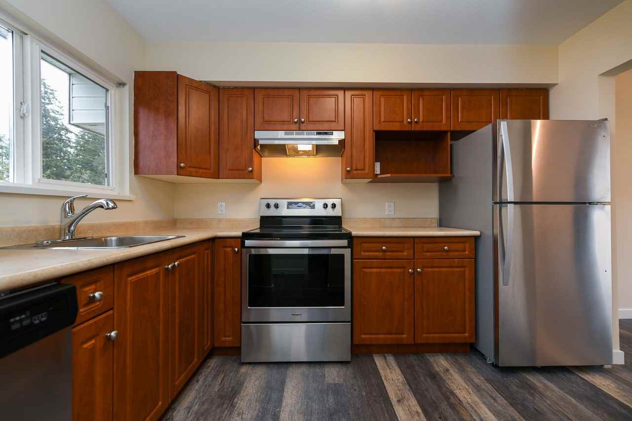 678 7 Avenue - Photo 4 of 20