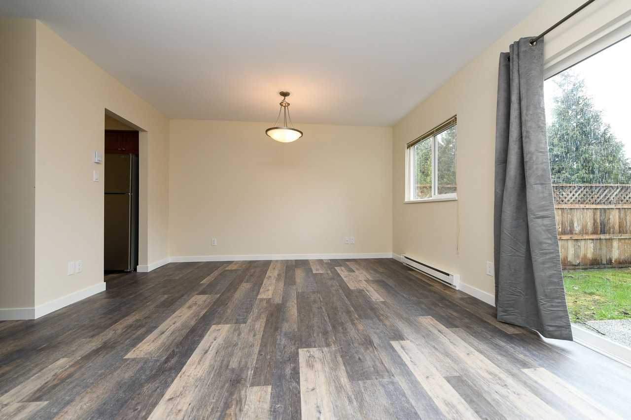 678 7 Avenue - Photo 6 of 20