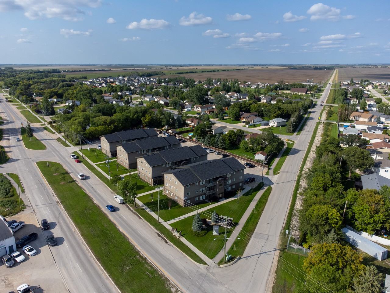 Dawson Towers Apartments 1195 Dawson Rd, Lorette, MB R5K 0R8 Zumper