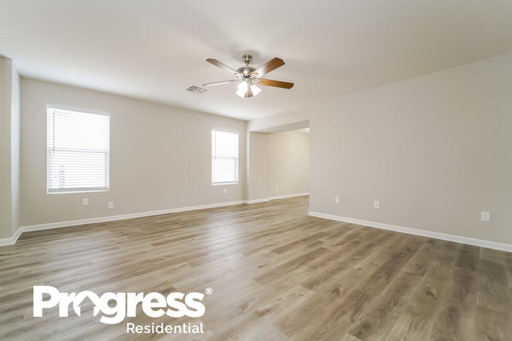 4860 W Calle Don Alberto - Photo 3 of 16