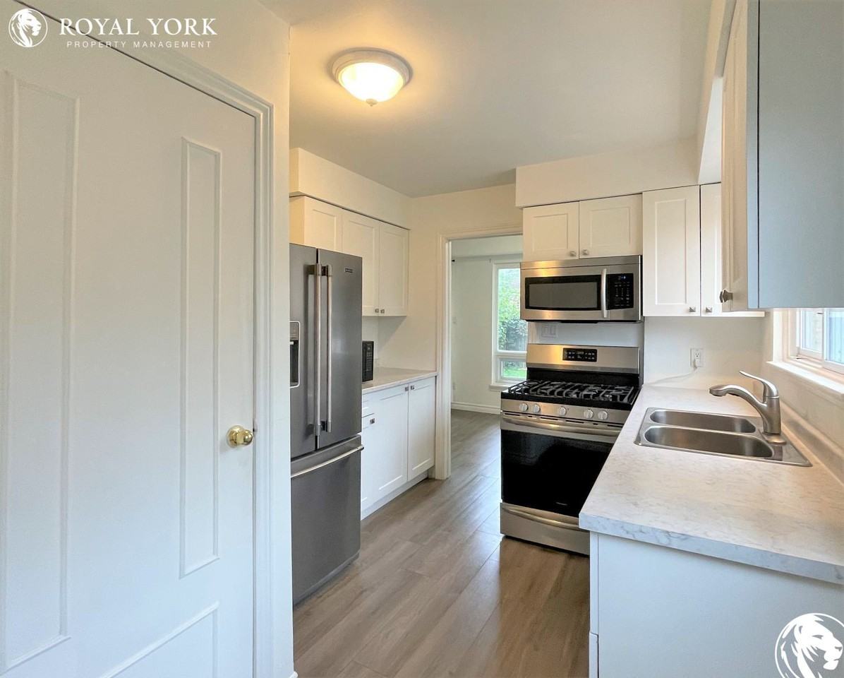 204 Ormond Dr #1 - Photo 2 of 47