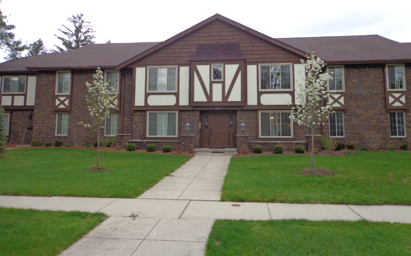 6558 Kingsbridge Dr - Photo 2 of 18