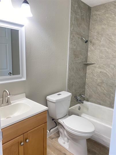 Korpal RE - 2575 Primrose Street - Photo 3 of 40