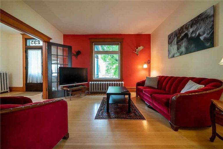 235 Balmoral St - Photo 2 of 30