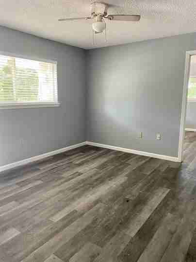 Signature Two Apartments - Photo 3 of 14