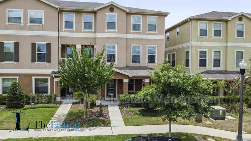 10522 Green Ivy Ln - Photo 2 of 23