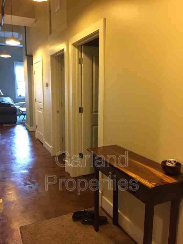 425 Campbell Ave Sw #101 - Photo 4 of 5