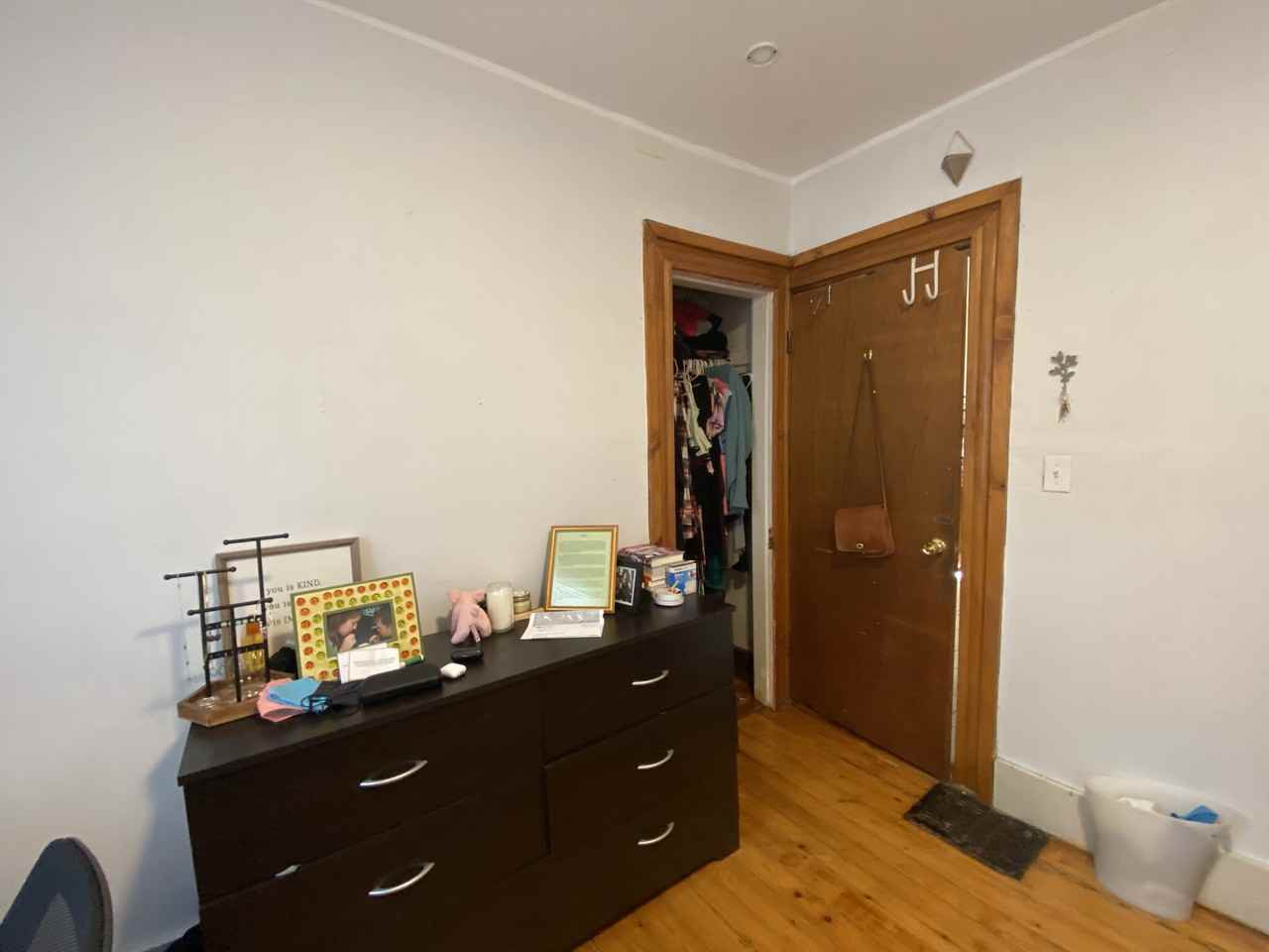 42 Jay St - Photo 5 of 13