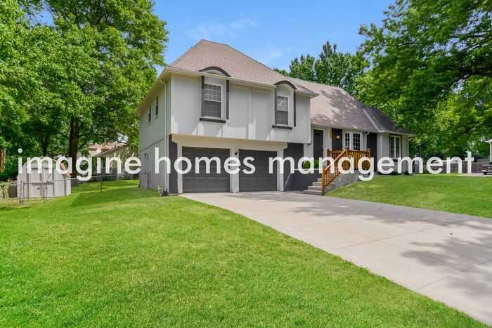 9745 Craig Dr - Photo 3 of 22