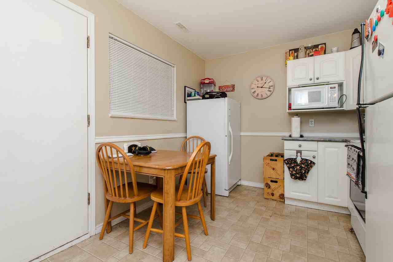 8596B Ashwell Rd #1 - Photo 3 of 7