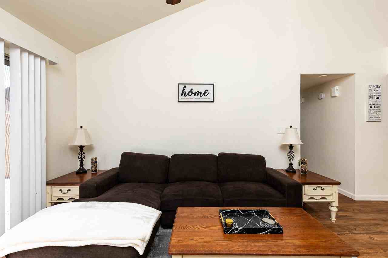 1111 Summit Place #10 - Photo 2 of 10