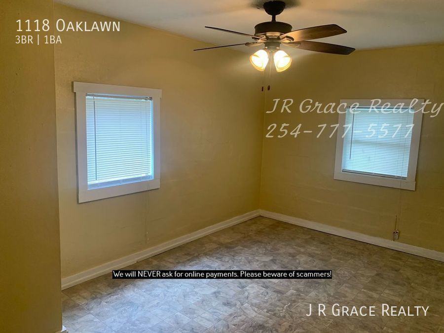 1118 Oaklawn St - Photo 2 of 12